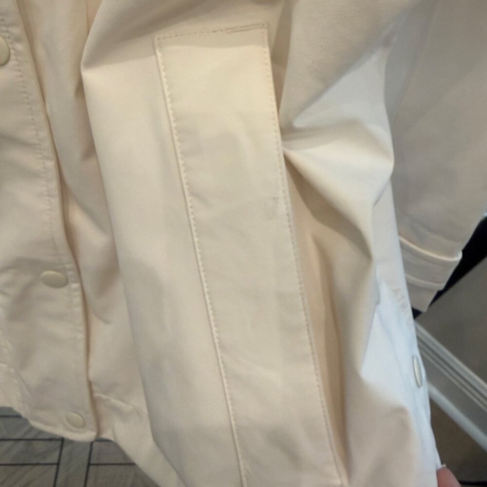 Athleta Sutro Rain Out Trench, Size L, Very Good Used Condition - Picture 3 of 6